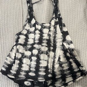 Lululemon top. Size 6